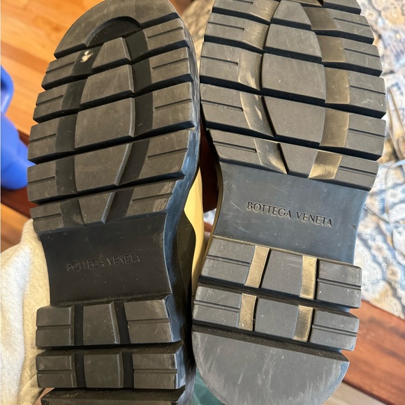 Bottega Veneta Tire Boot - Picture 5 of 5